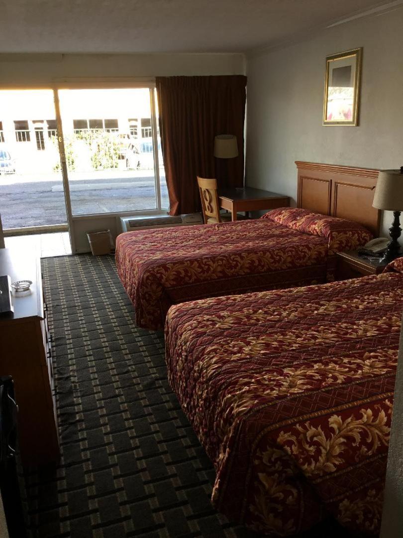 Houston Inn And Suites Luaran gambar
